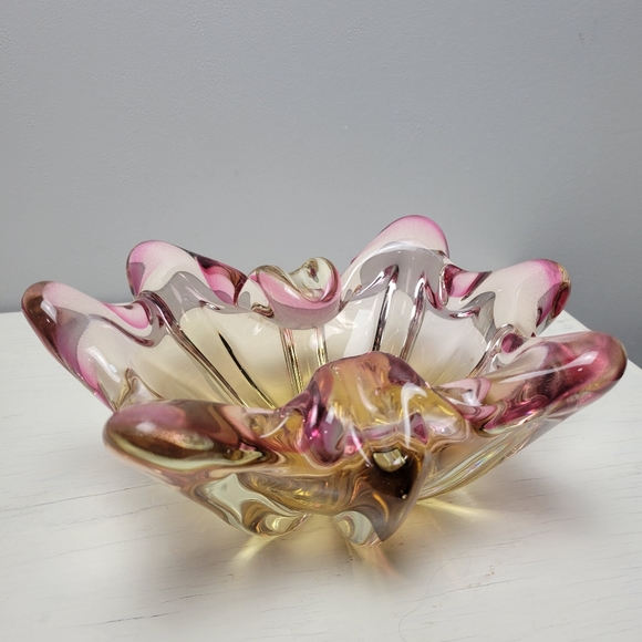 Murano Art Glass Vintage Ashtray Pink Yellow Mid-Century Italian Glass 8" x 6" - Picture 15 of 16